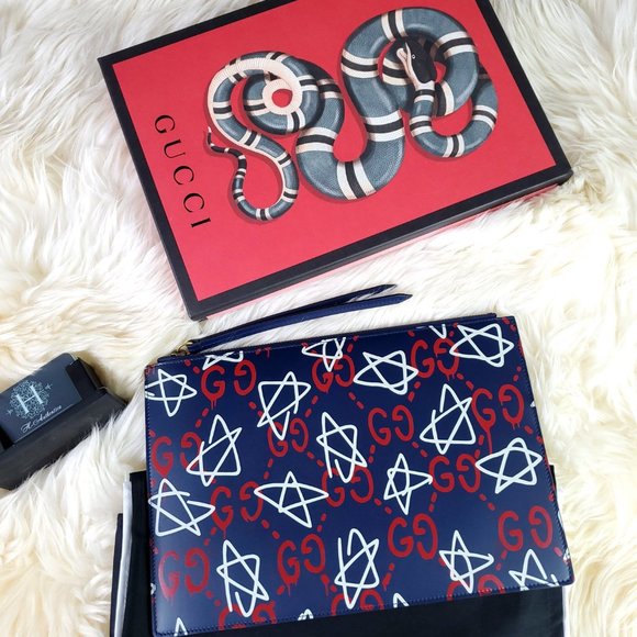 GUCCI GG STAR BIG POUCH - Picture 2 of 3